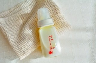 哺乳瓶の夢占い