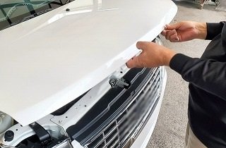 ボンネットの夢占い