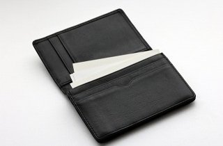 名刺入れの夢占い