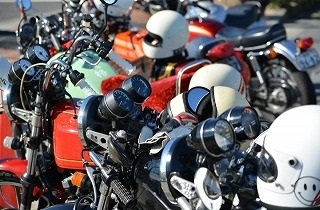 暴走族・不良集団の夢占い