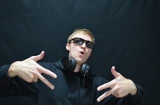 ビートボックス・ラップを歌う人の夢占い