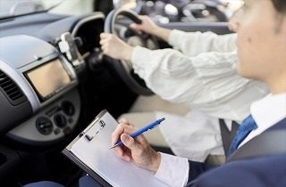 自動車教習所の夢占い