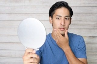 別人に変わる夢占い