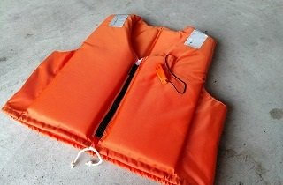 救命胴衣・ライフジャケットの夢占い