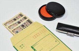 現金書留の夢占い