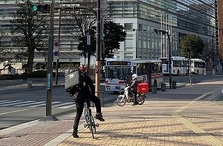 自転車・バイクの配達員の夢占い