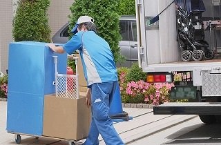 引っ越し業者・引越しセンターの夢占い